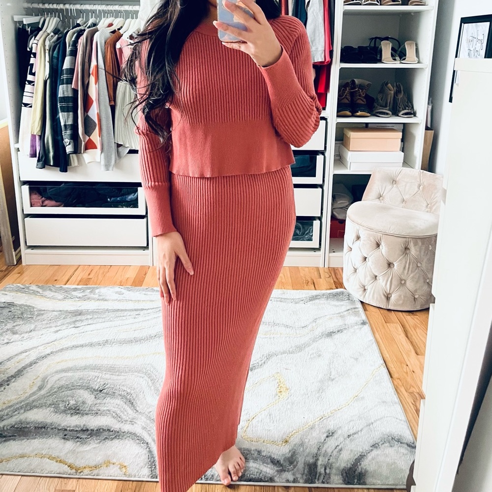 WHYTE VALTENTYNE Pink Knit Ribbed Set